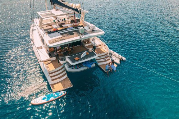 Image of October yacht #12