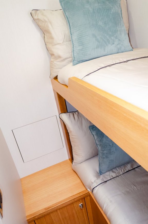 Image of October yacht #46