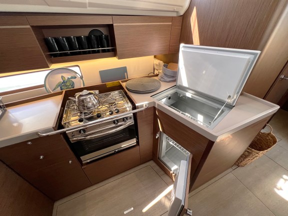 Image of Escape yacht #16