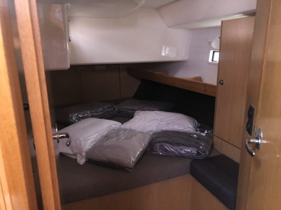 Image of Amore yacht #28