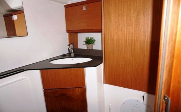 Image of Amore yacht #36