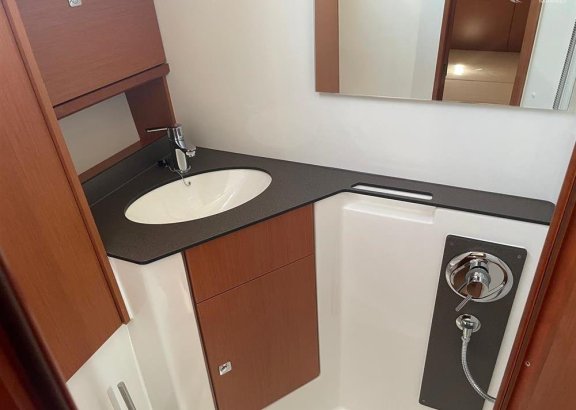 Image of Amore yacht #38