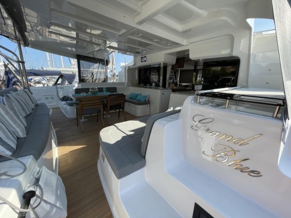 Image of Grand Blue yacht #4