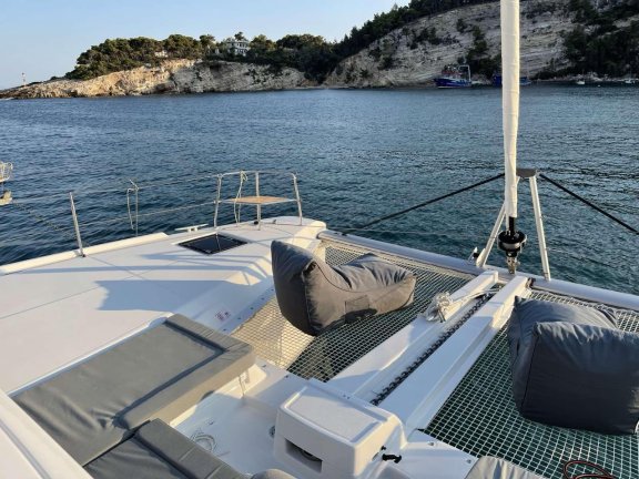 Image of Grand Blue yacht #6