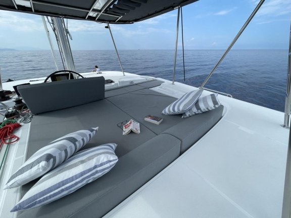 Image of Grand Blue yacht #8