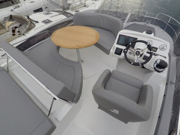 Image of Capricorn yacht #14