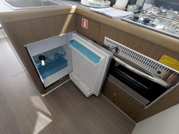 Image of Capricorn yacht #17