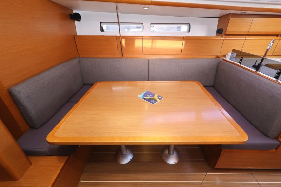 Image of Malin yacht #17