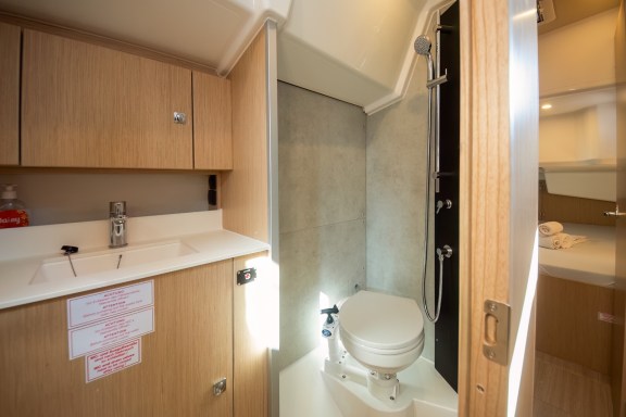 Image of Aura yacht #25