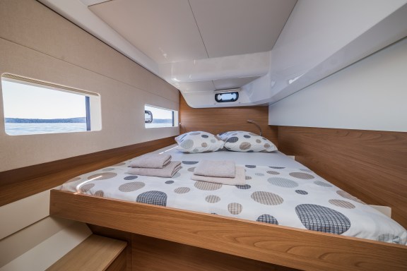 Image of Enfant Terrible yacht #25