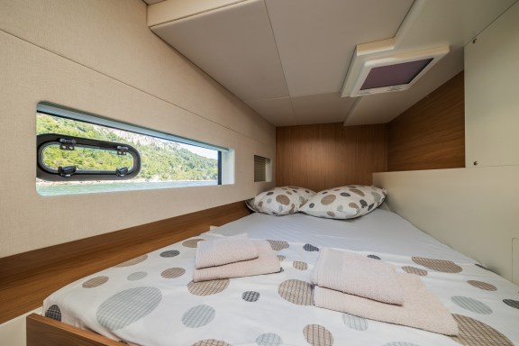 Image of Enfant Terrible yacht #20