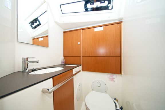 Image of MH 84 yacht #10