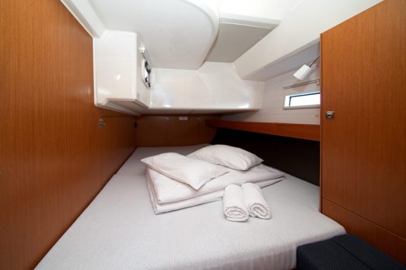 Image of MH 84 yacht #11