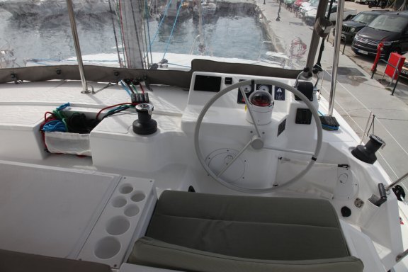 Image of Metal Blue yacht #9