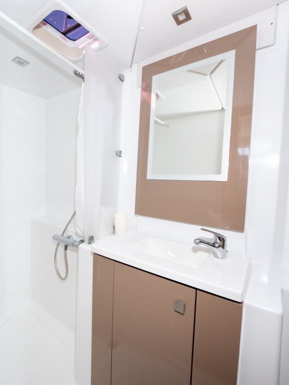 Image of Stella Luna yacht #17