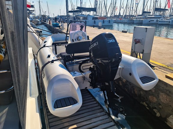 Image of Breezer yacht #9