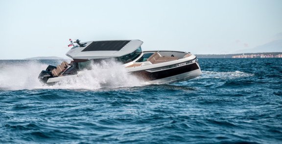 Image of Olivia yacht #5