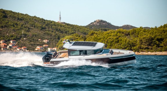 Image of Olivia yacht #12