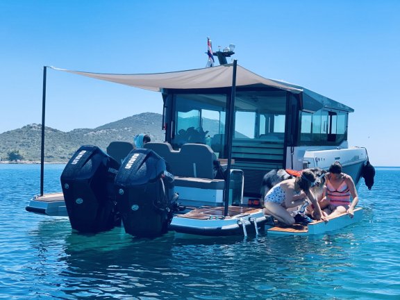 Image of Olivia yacht #17