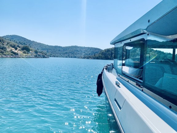 Image of Olivia yacht #20