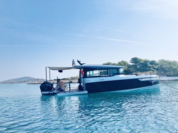 Image of Olivia yacht #21