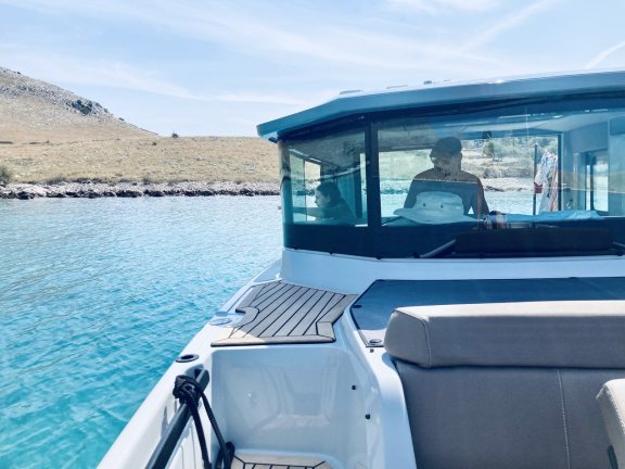 Image of Olivia yacht #27