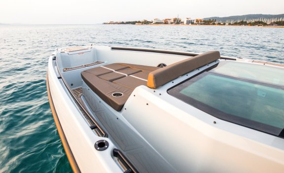 Image of Olivia yacht #31