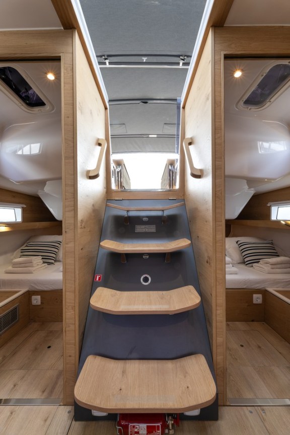 Image of Elana yacht #8