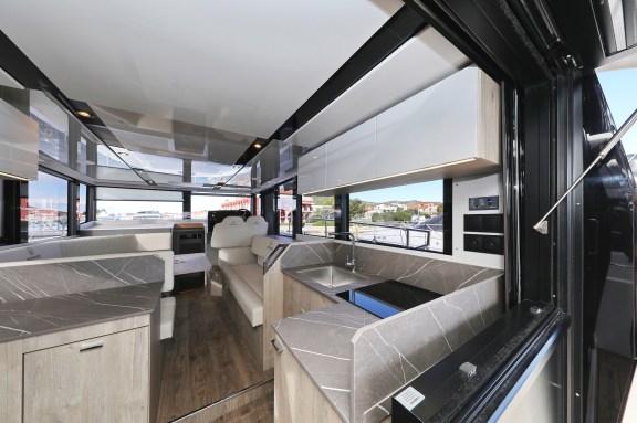 Image of Mackata yacht #16