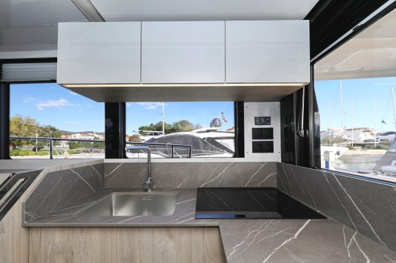 Image of Mackata yacht #17