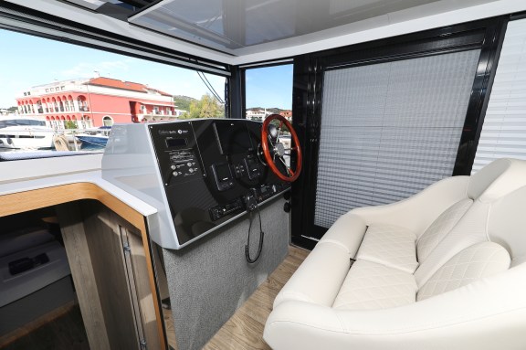 Image of Mackata yacht #19