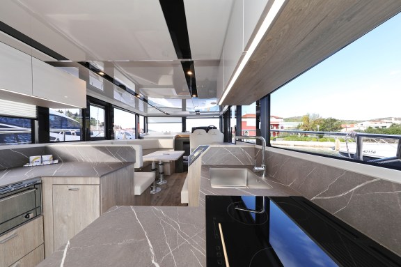 Image of Mackata yacht #13