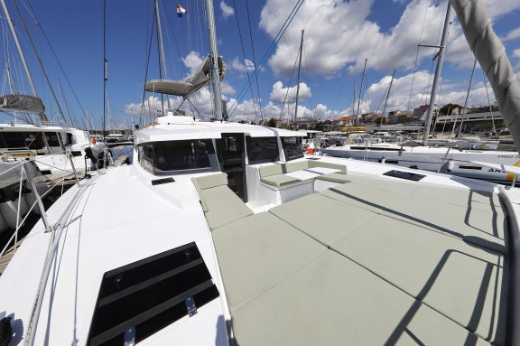 Image of Mademoiselle yacht #12