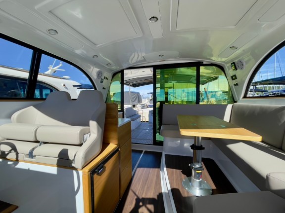 Image of Baby Blue yacht #16