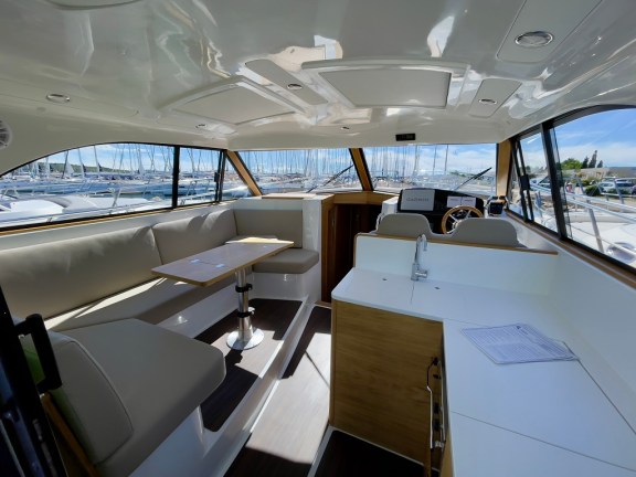 Image of Baby Blue yacht #17