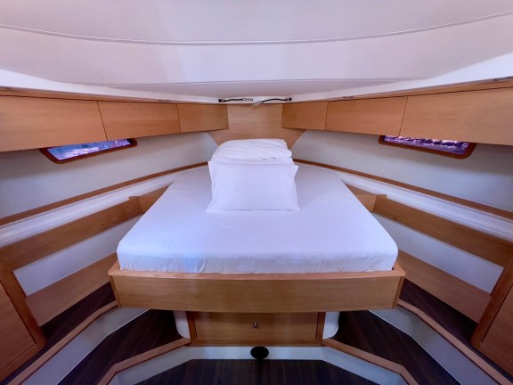 Image of Baby Blue yacht #20