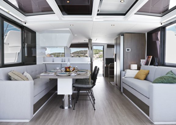 Image of La Calma yacht #9