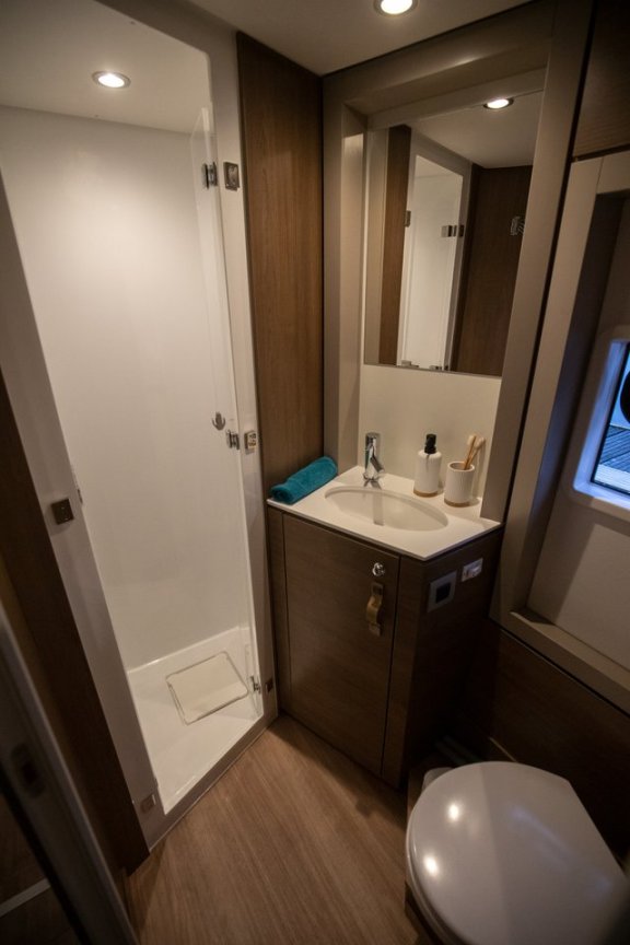 Image of La Calma yacht #19