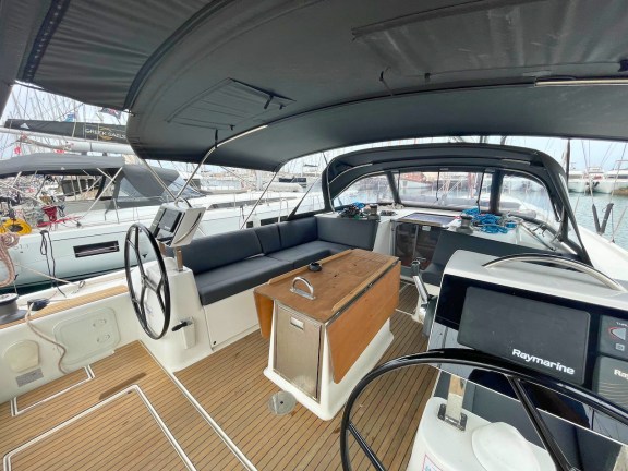 Image of Captain Leo yacht #5