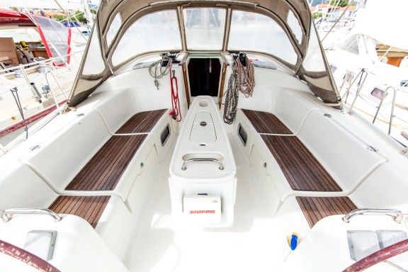 Image of Too Lucky yacht #10