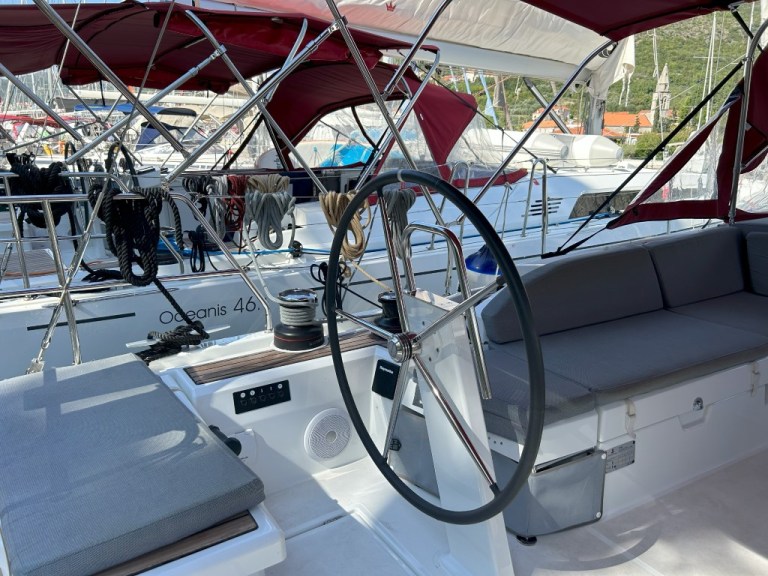 Image of Bumblebee yacht #5