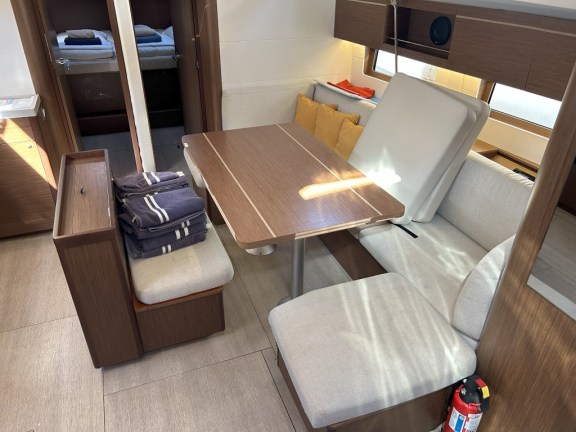 Image of Bumblebee yacht #11