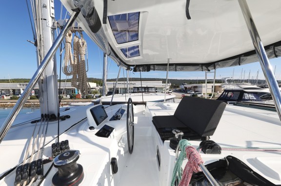 Image of Ship Happens yacht #7