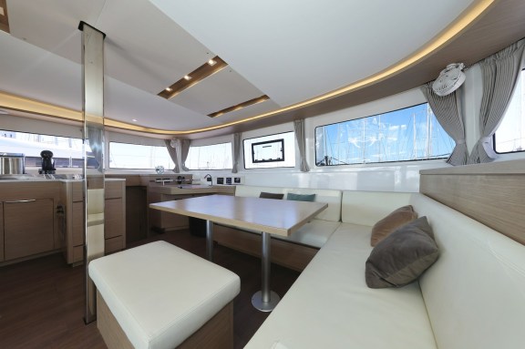 Image of Ship Happens yacht #16