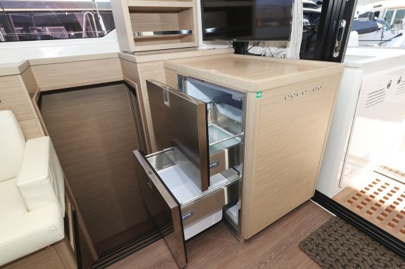 Image of Ship Happens yacht #23