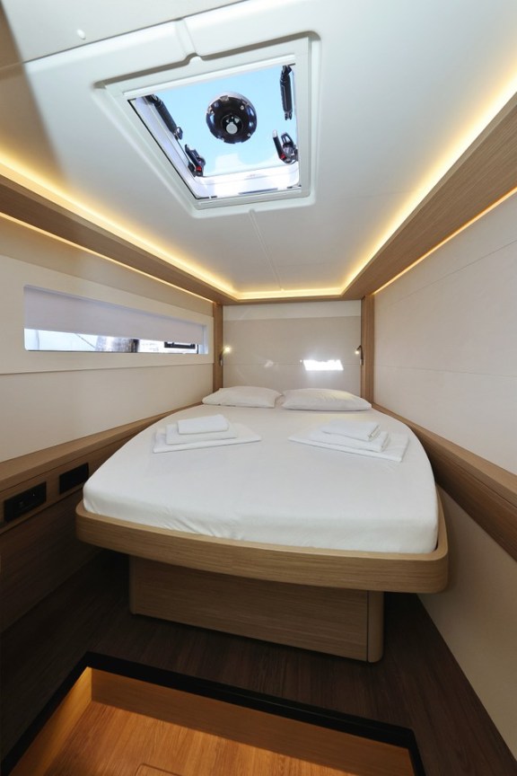 Image of Ship Happens yacht #27