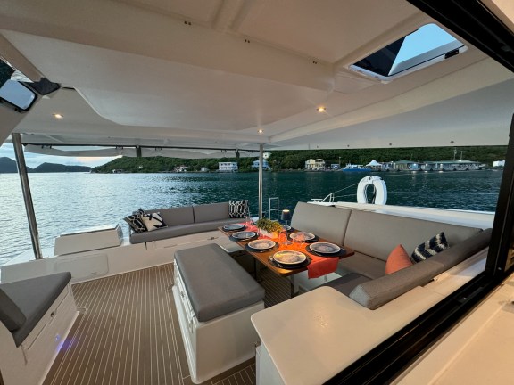 Image of Feeling Knotty yacht #10