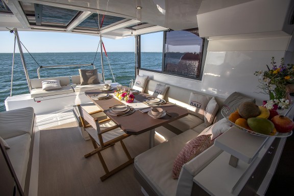 Image of Warm Breeze yacht #11