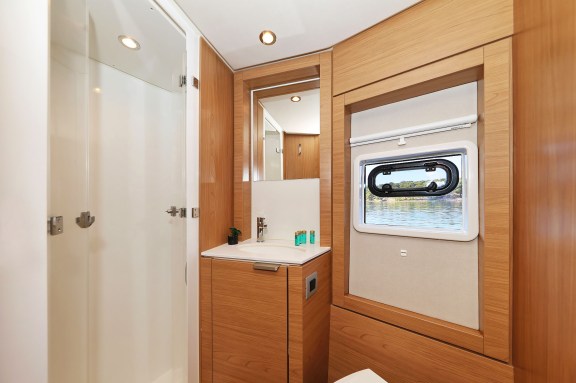 Image of Mela yacht #40