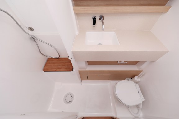 Image of Sea Breeze yacht #37